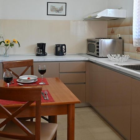 Villa Efterpi Kontokali Exteriör bild