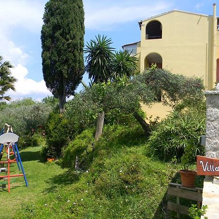Villa Efterpi Kontokali Exteriör bild