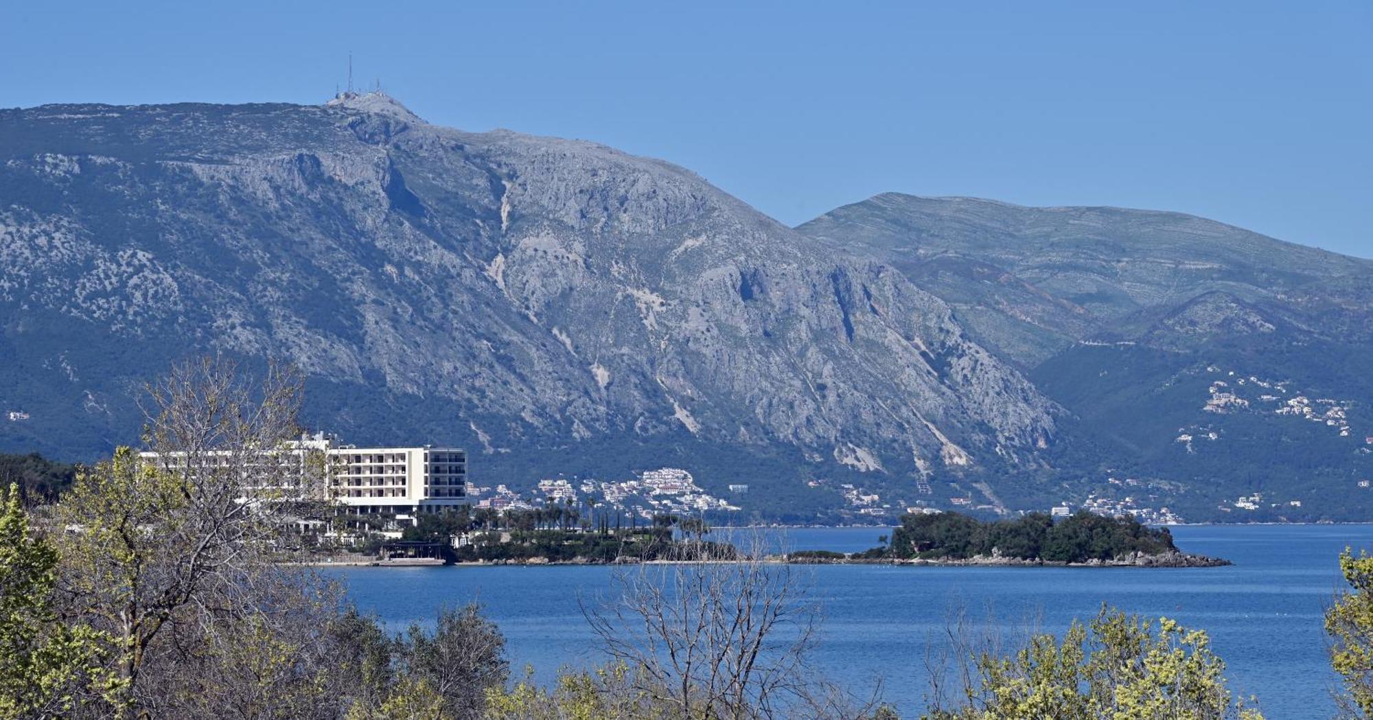 Villa Efterpi Kontokali Exteriör bild