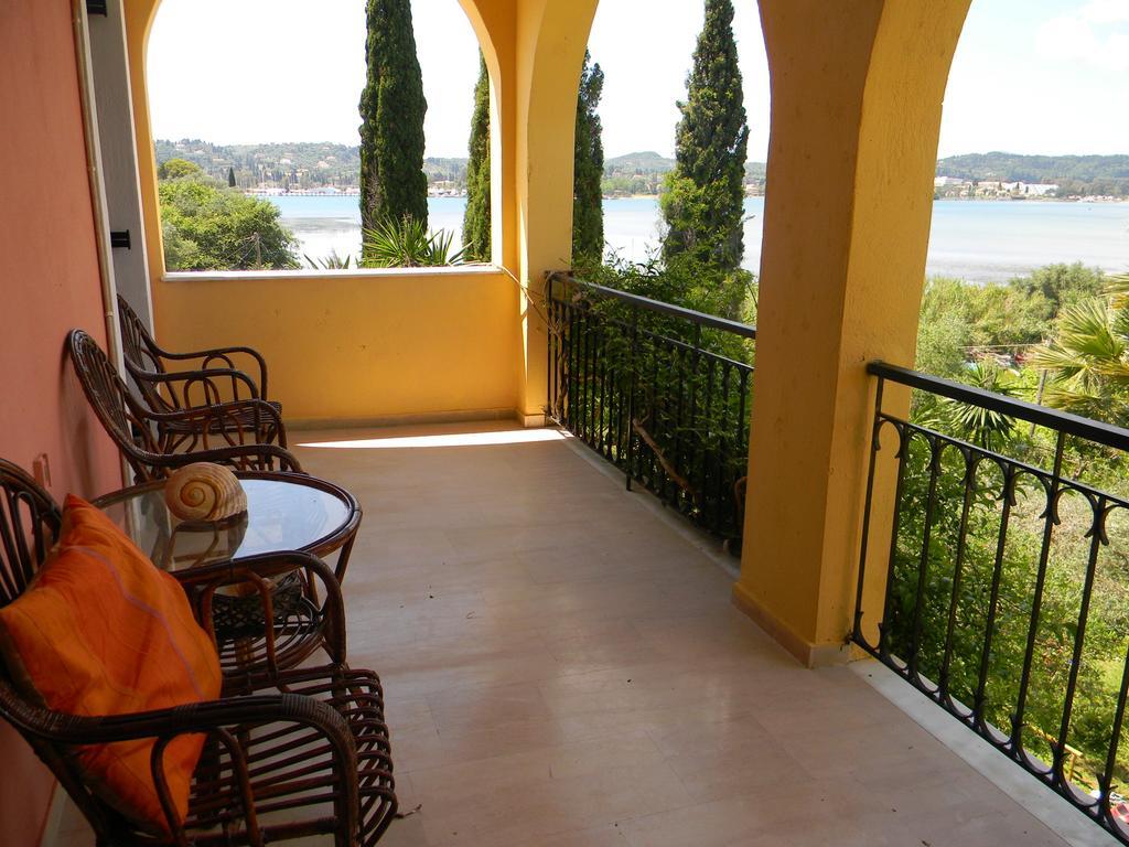 Villa Efterpi Kontokali Exteriör bild