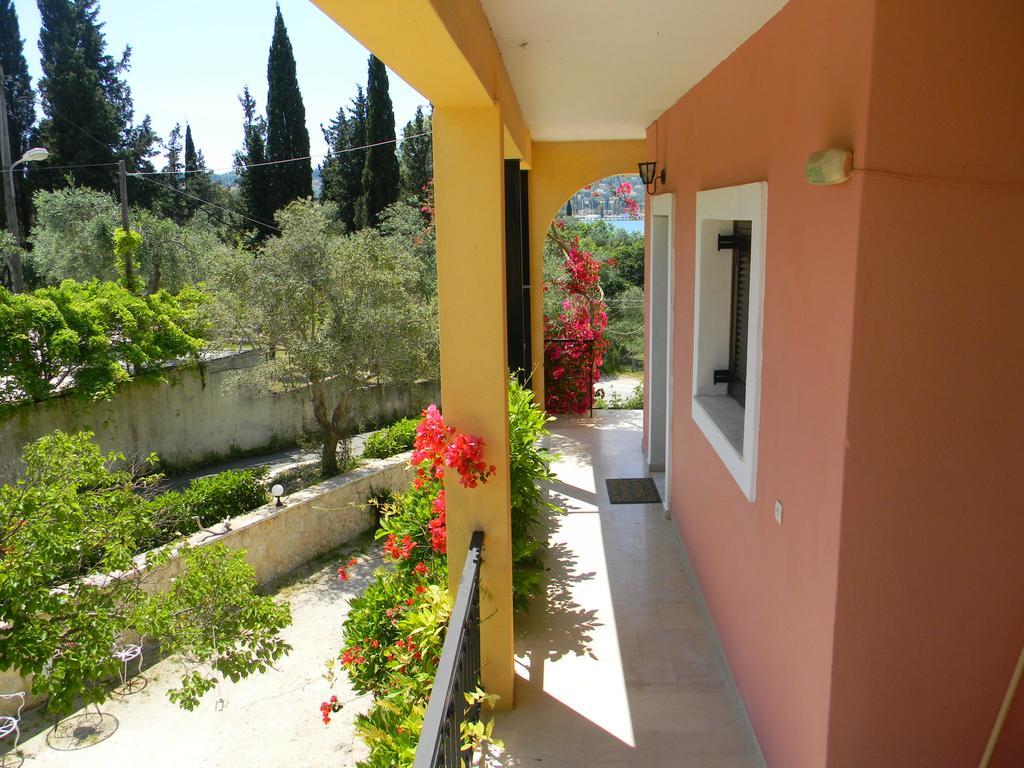 Villa Efterpi Kontokali Exteriör bild