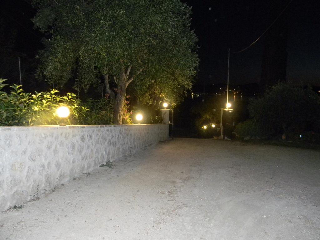 Villa Efterpi Kontokali Exteriör bild