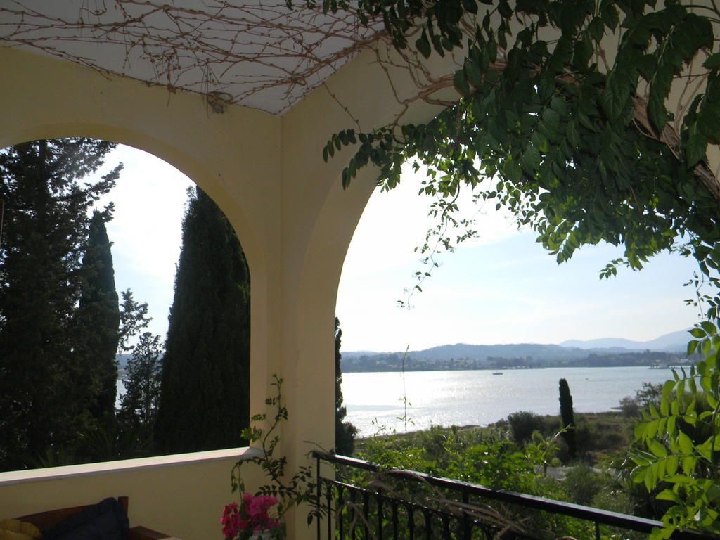 Villa Efterpi Kontokali Exteriör bild